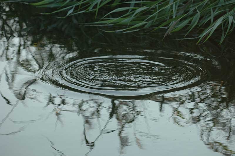 trou d'eau lors de la période de pêche en Islande