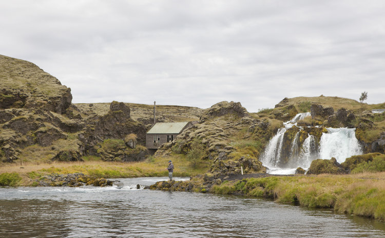 rivière à truites de mer en Islande