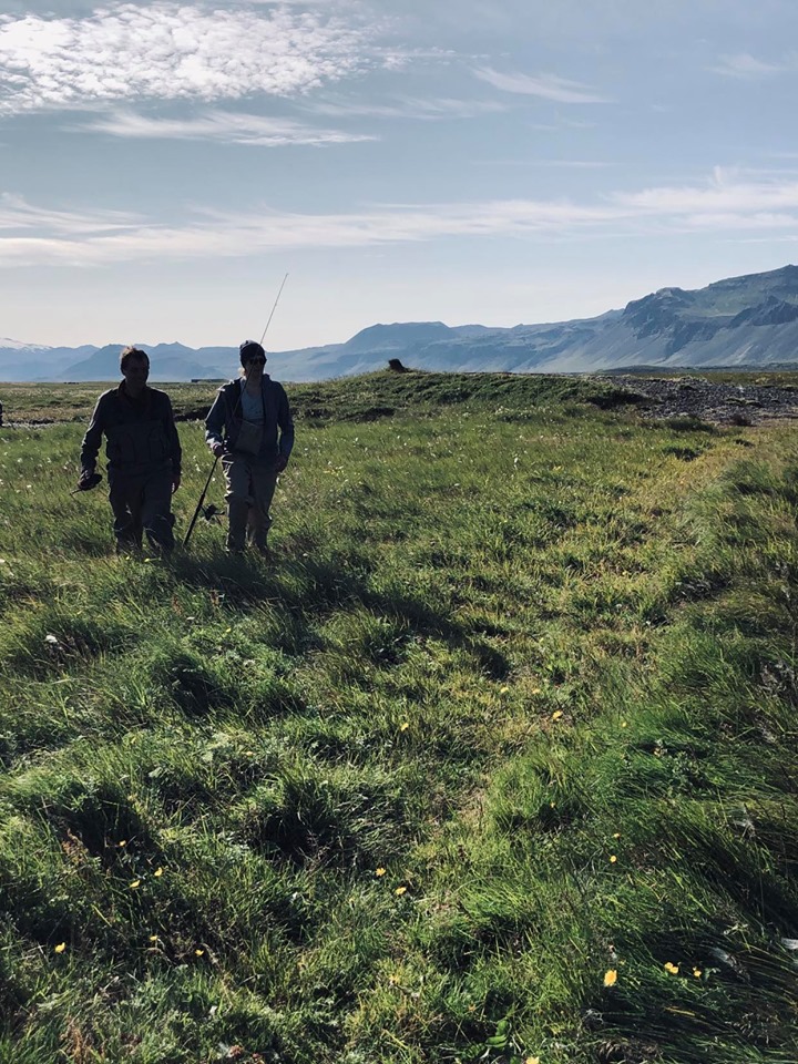 deux personnes lors d'un tour de pêche avec pêche islande